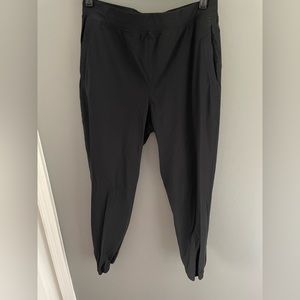 Lululemon 7/8 jogger cuffed ankle